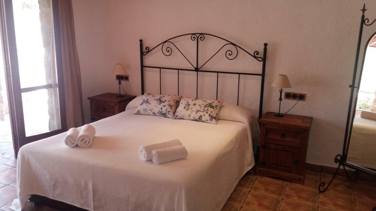 Can Cadiretes Llagostera Exterior photo